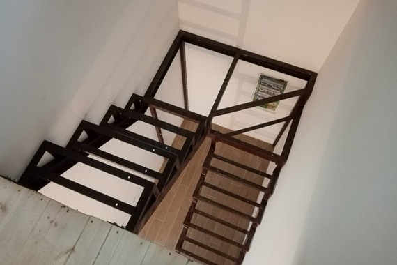 П-образные лестницы с поворотом на 180 градусов