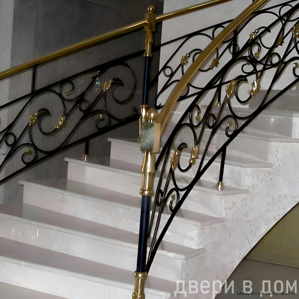 Кованые перила с черно-золотым узором КП-0037