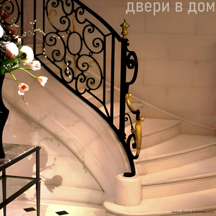 Кованые изогнутые перила с золотыми элементами КП-0040