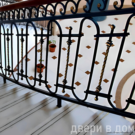 Стильные черно-золотые кованые перила КП-0109