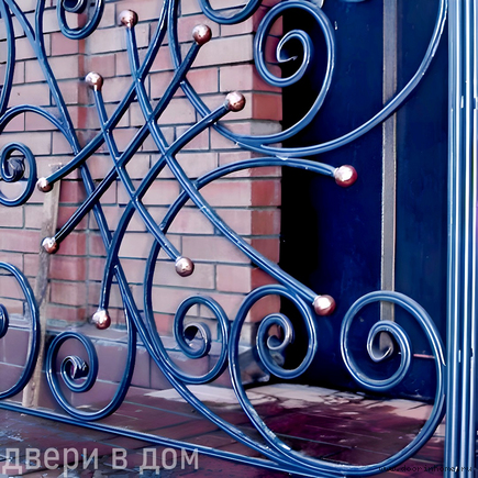 Черные кованые перила наружные КП-0175